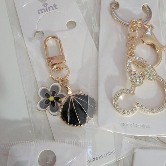 ❤️Choice of Crystal Keychain/Key Ring New in Package Choose❤️ - Picture 9 of 15